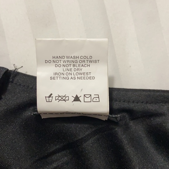 Size 7/8 special occasion dress/ black/ lace - Picture 6 of 6